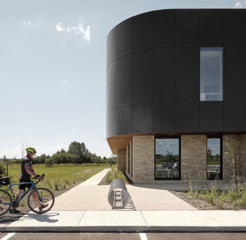 Extérieur de l'incubateur de Bromont