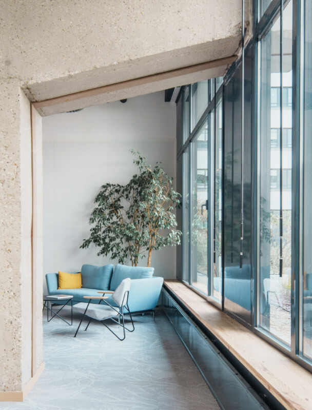 Intérieur bureaux brune