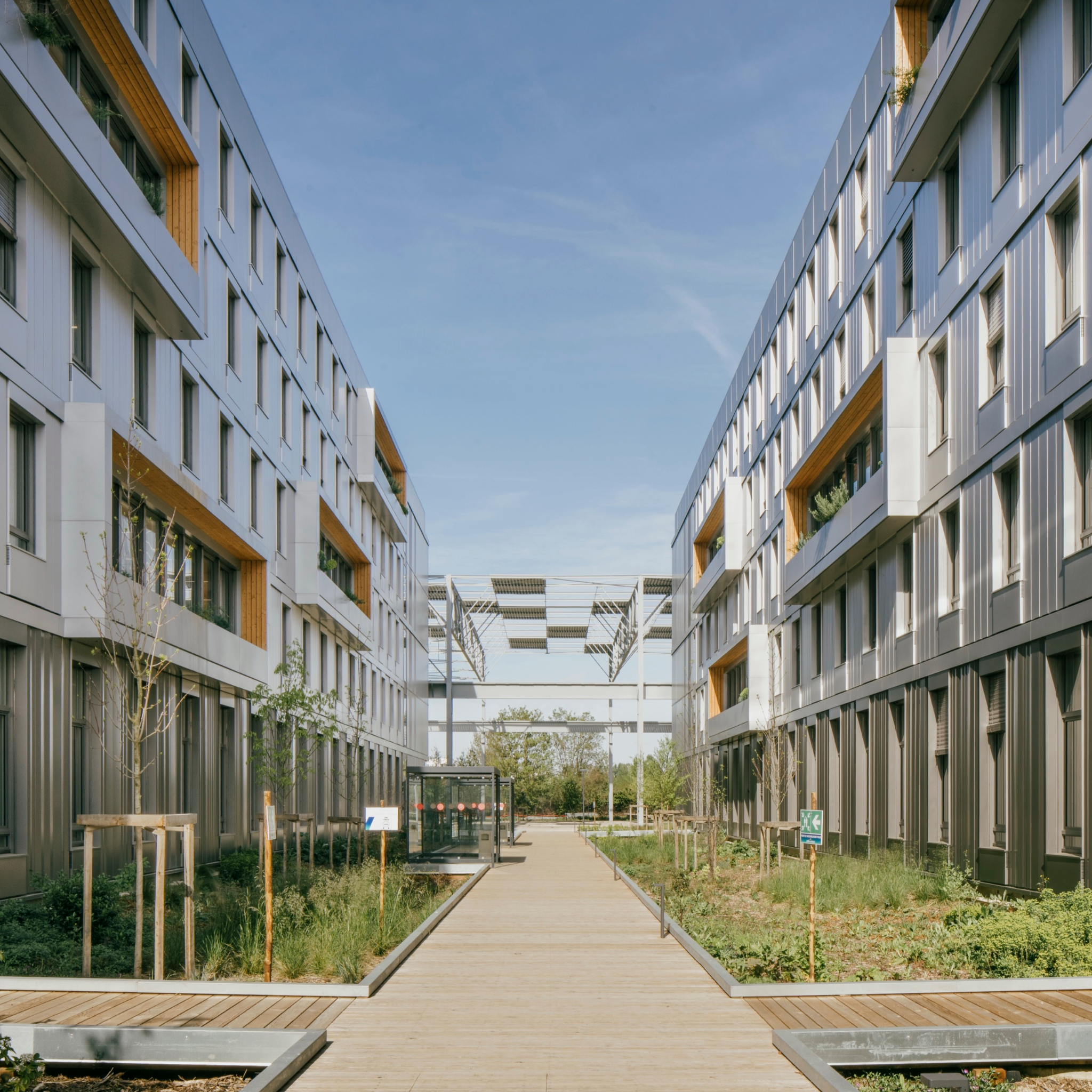 rue intérieure façade métal
