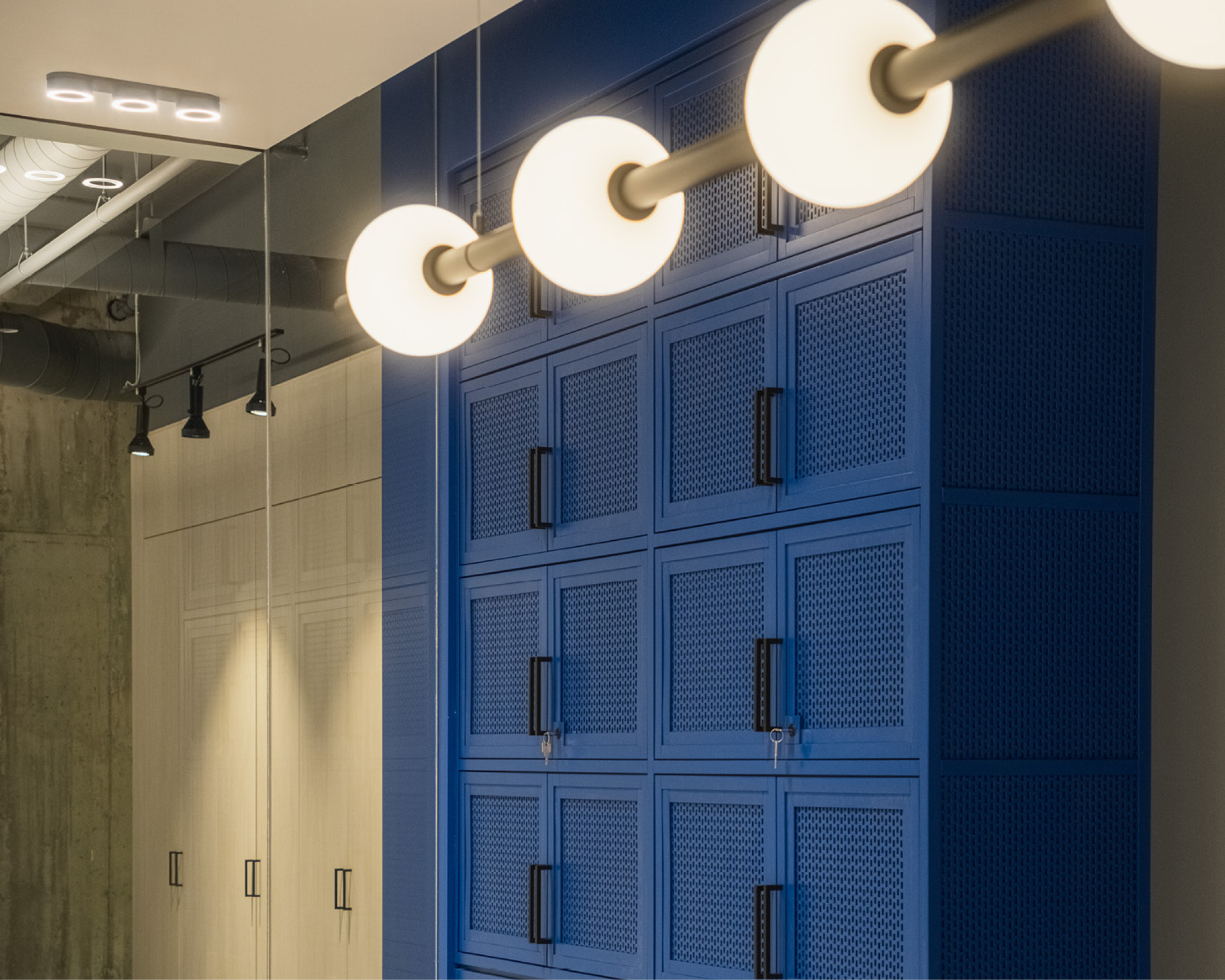 Designing Light to Foster Creativity: Use Case of a Video Game Design Studio