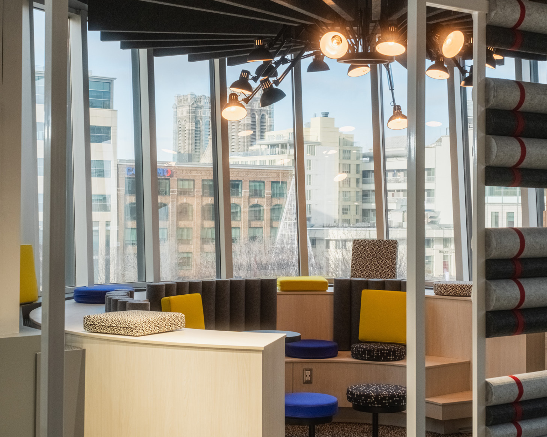 Designing Light to Foster Creativity: Use Case of a Video Game Design Studio